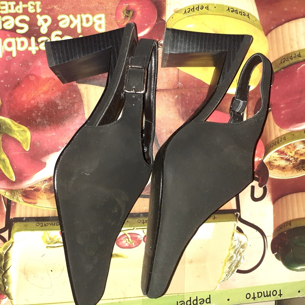 Bundle 2 for 20 New twist heels.